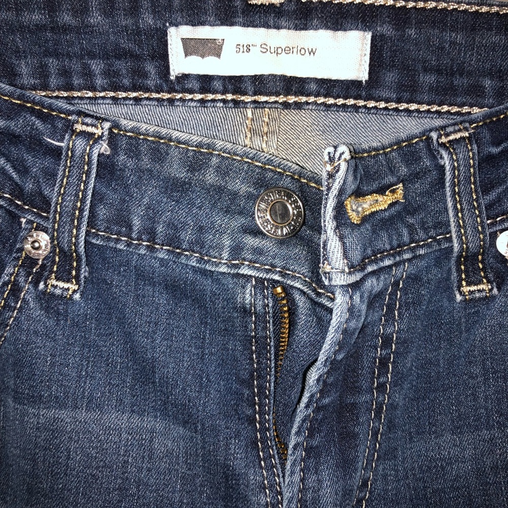Levi’s 518 super low jeans